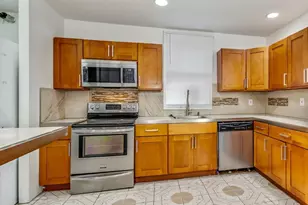 3105 N Hutchinson St, Philadelphia, PA 19133 - Photo 3