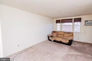 223 Alnus St, Philadelphia, PA 19116 - Photo 7