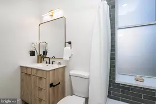 1613 N 33rd St, Philadelphia, PA 19121 - Photo 11