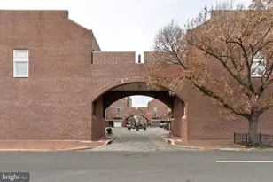 500 Pine St, Philadelphia, PA 19106 - Photo 33