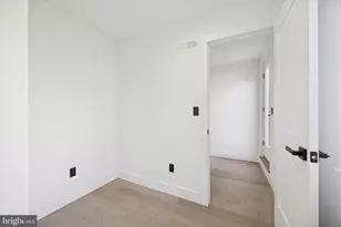 335 Belgrade St, Philadelphia, PA 19125 - Photo 15