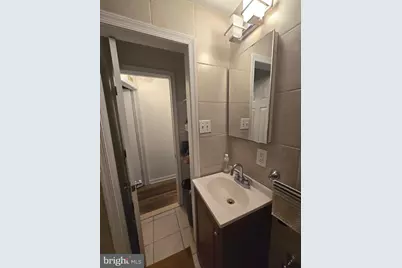 1413 Lombard Street #2R, Philadelphia, PA 19146 - Photo 11