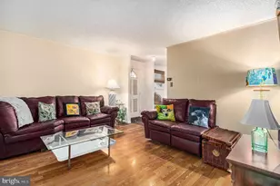 811 Lawler St, Philadelphia, PA 19116 - Photo 7