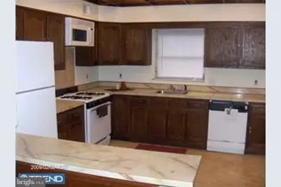 2204 S 23rd Street, Philadelphia, PA 19145 - Photo 3