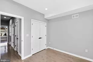 516 Pierce St, Philadelphia, PA 19148 - Photo 15