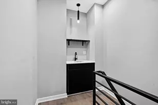 516 Pierce St, Philadelphia, PA 19148 - Photo 17