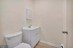 5245 Glenloch St, Philadelphia, PA 19124 - Photo 11