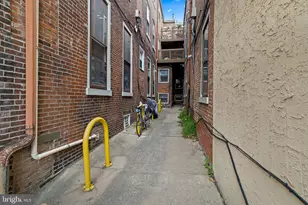 1828 Green St, Philadelphia, PA 19130 - Photo 27
