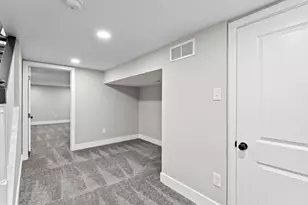 1468 N Hirst St, Philadelphia, PA 19151 - Photo 19