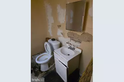 2236 S 69th Street, Philadelphia, PA 19142 - Photo 5