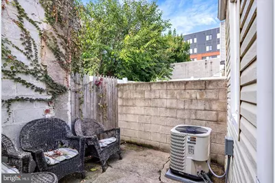 2010 E Boston Street, Philadelphia, PA 19125 - Photo 25