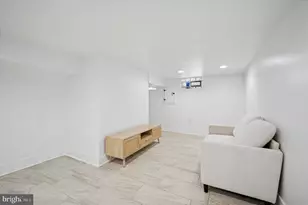 2124 Pierce St, Philadelphia, PA 19145 - Photo 15