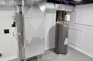 853 N 45th St, Philadelphia, PA 19104 - Photo 3