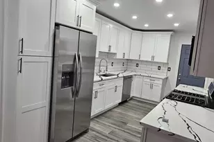 853 N 45th St, Philadelphia, PA 19104 - Photo 5