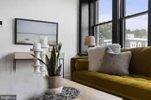 240 Hermitage St, Philadelphia, PA 19127 - Photo 9