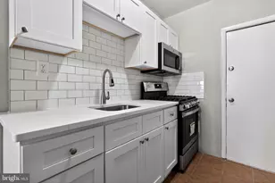 3923 Arcadia St, Philadelphia, PA 19124 - Photo 11