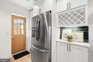 1410 S Bouvier St, Philadelphia, PA 19146 - Photo 9