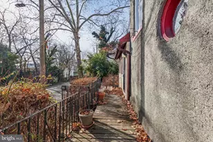1018 S 49th St, Philadelphia, PA 19143 - Photo 7