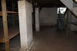 6386 Sherwood Rd, Philadelphia, PA 19151 - Photo 17