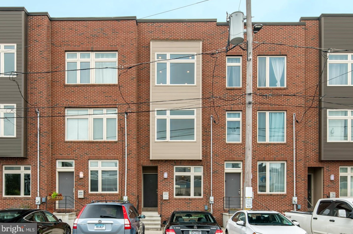 2028 Trenton Ave, Philadelphia PA 19125-2014 exterior