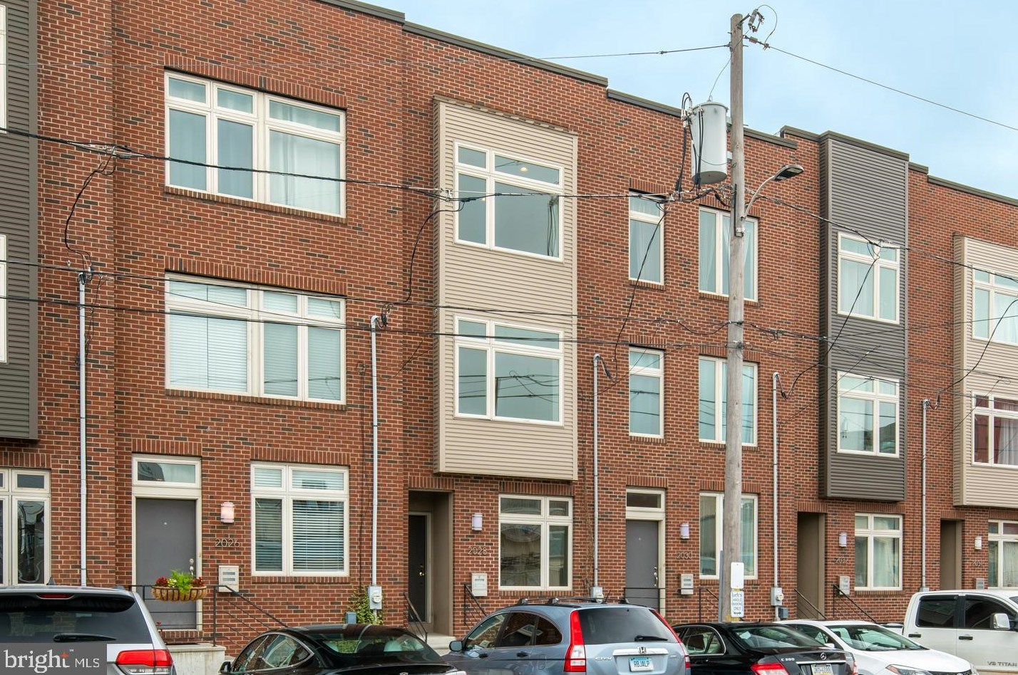 2028 Trenton Ave, Philadelphia PA 19125-2014 exterior