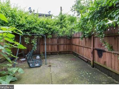 1611 Edgley St, Philadelphia PA  19121-1608 exterior