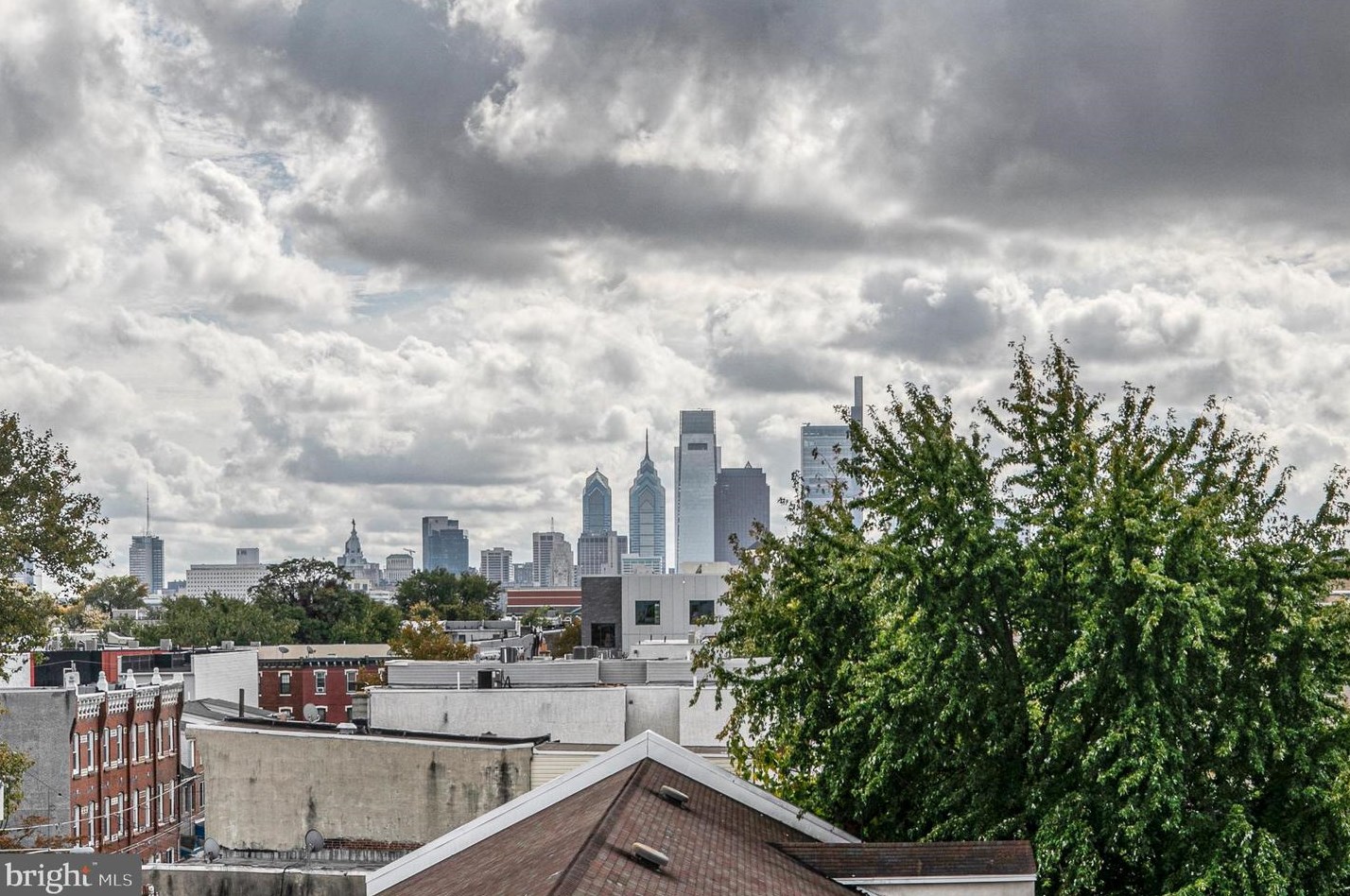 1725 Montgomery Ave, Philadelphia PA  19121-3226 exterior