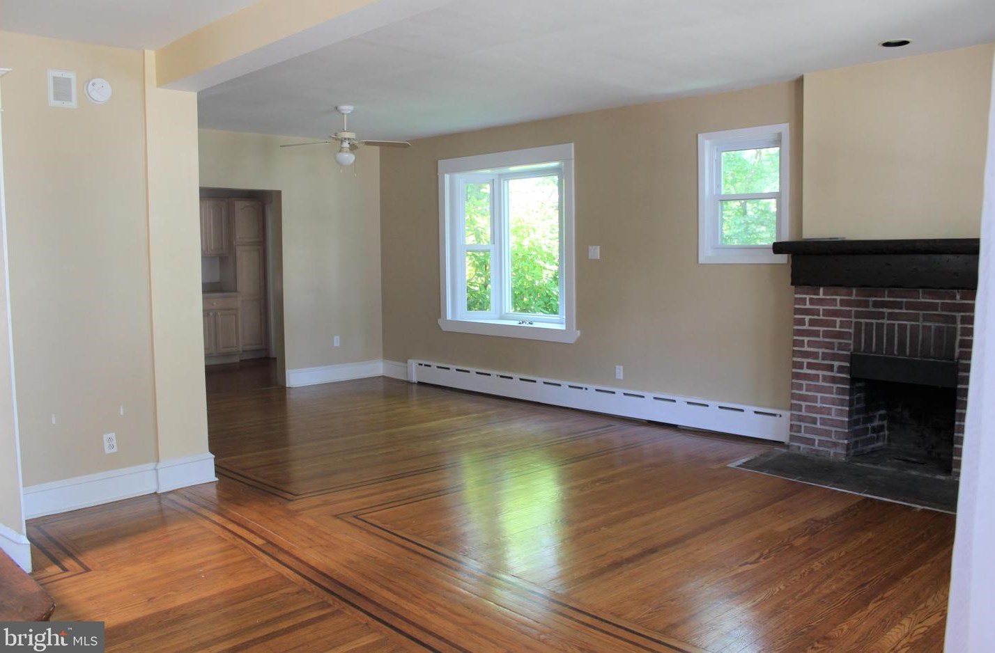 7508 Newland St, Philadelphia PA  19128-4133 exterior