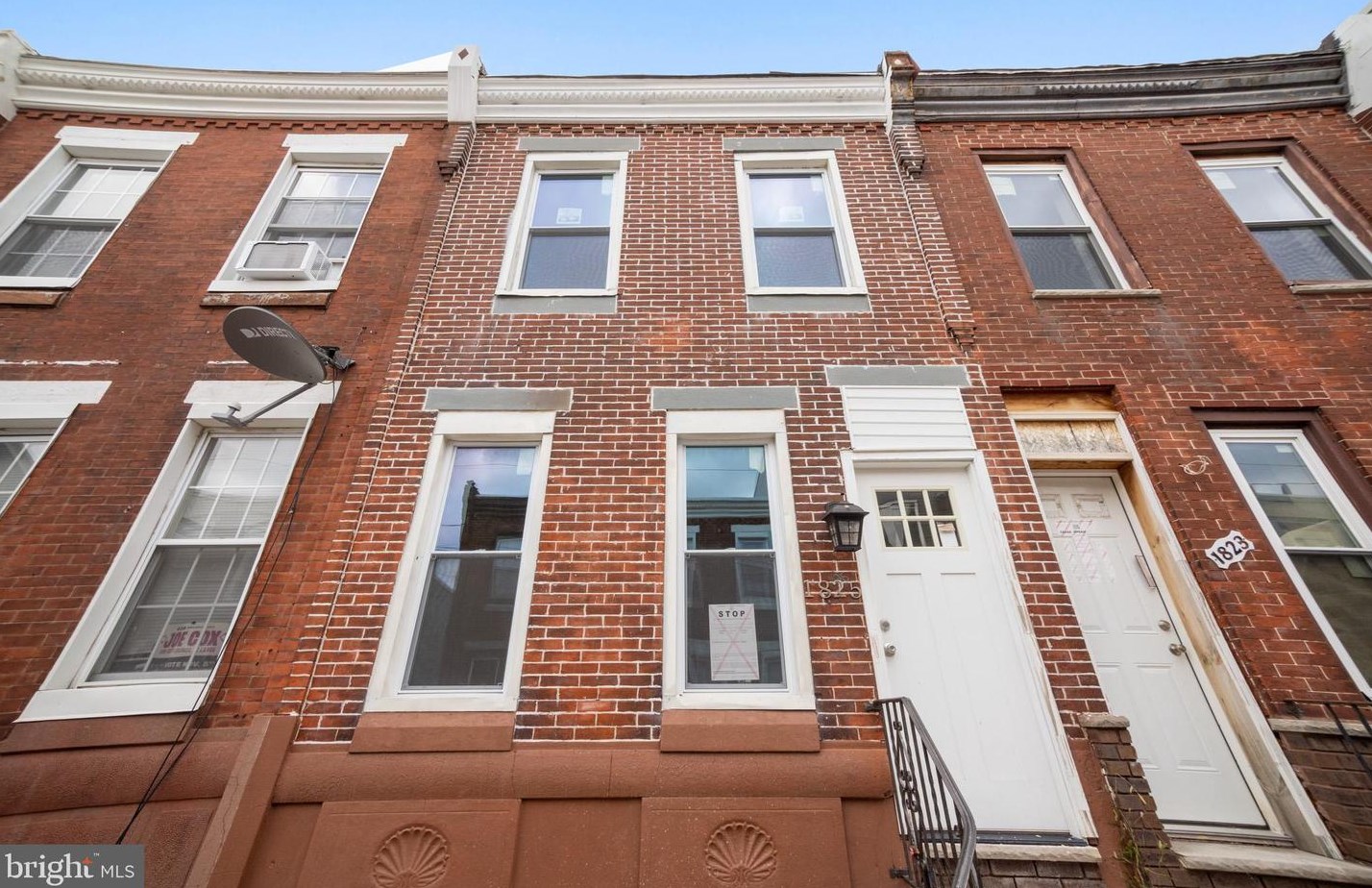 1825 Mcclellan St, Philadelphia PA  19145-2110 exterior