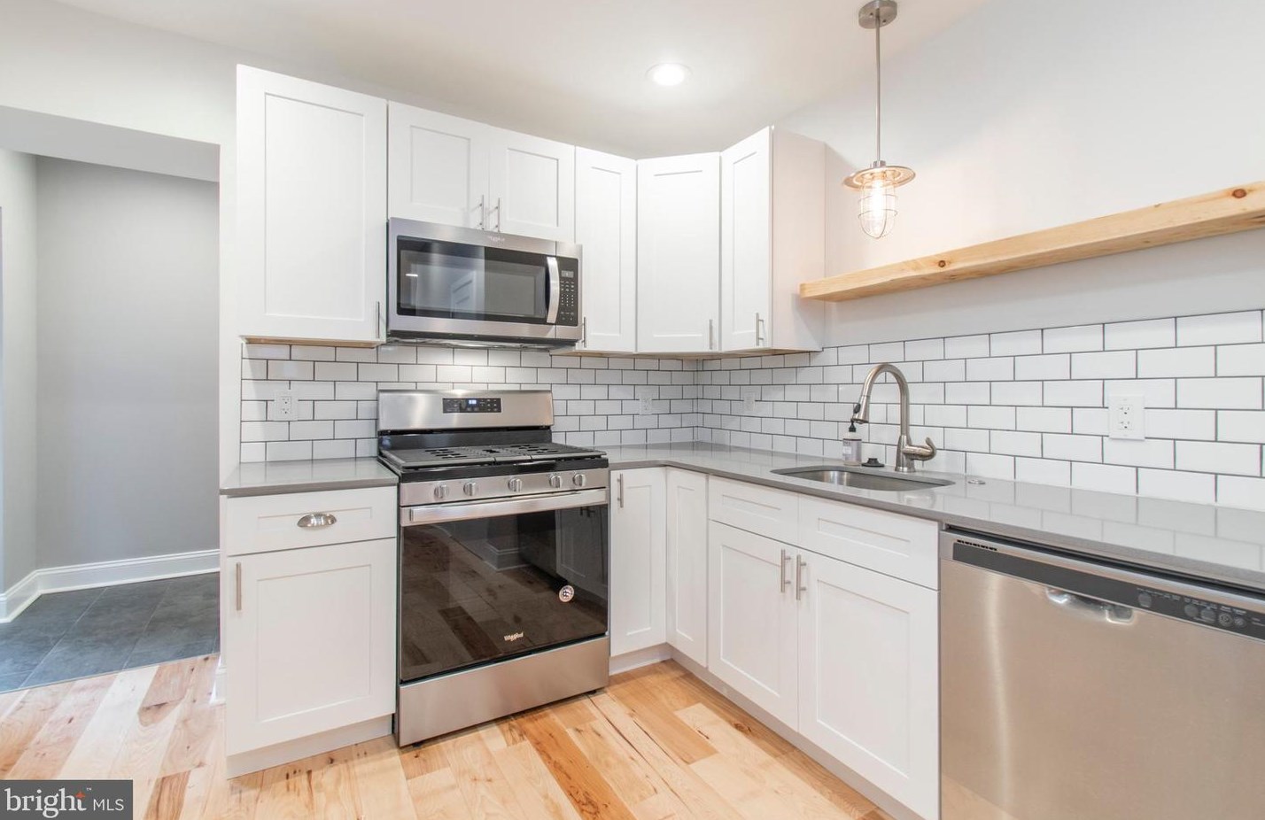 431 Mifflin St, Philadelphia PA  19148-1822 exterior