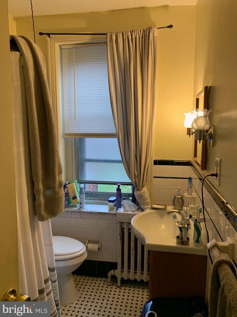 421 Tabor Rd, Philadelphia PA 19120-2723 exterior