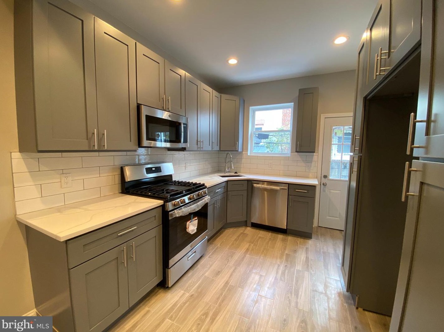 2324 Croskey St, Philadelphia PA  19132-0047 exterior