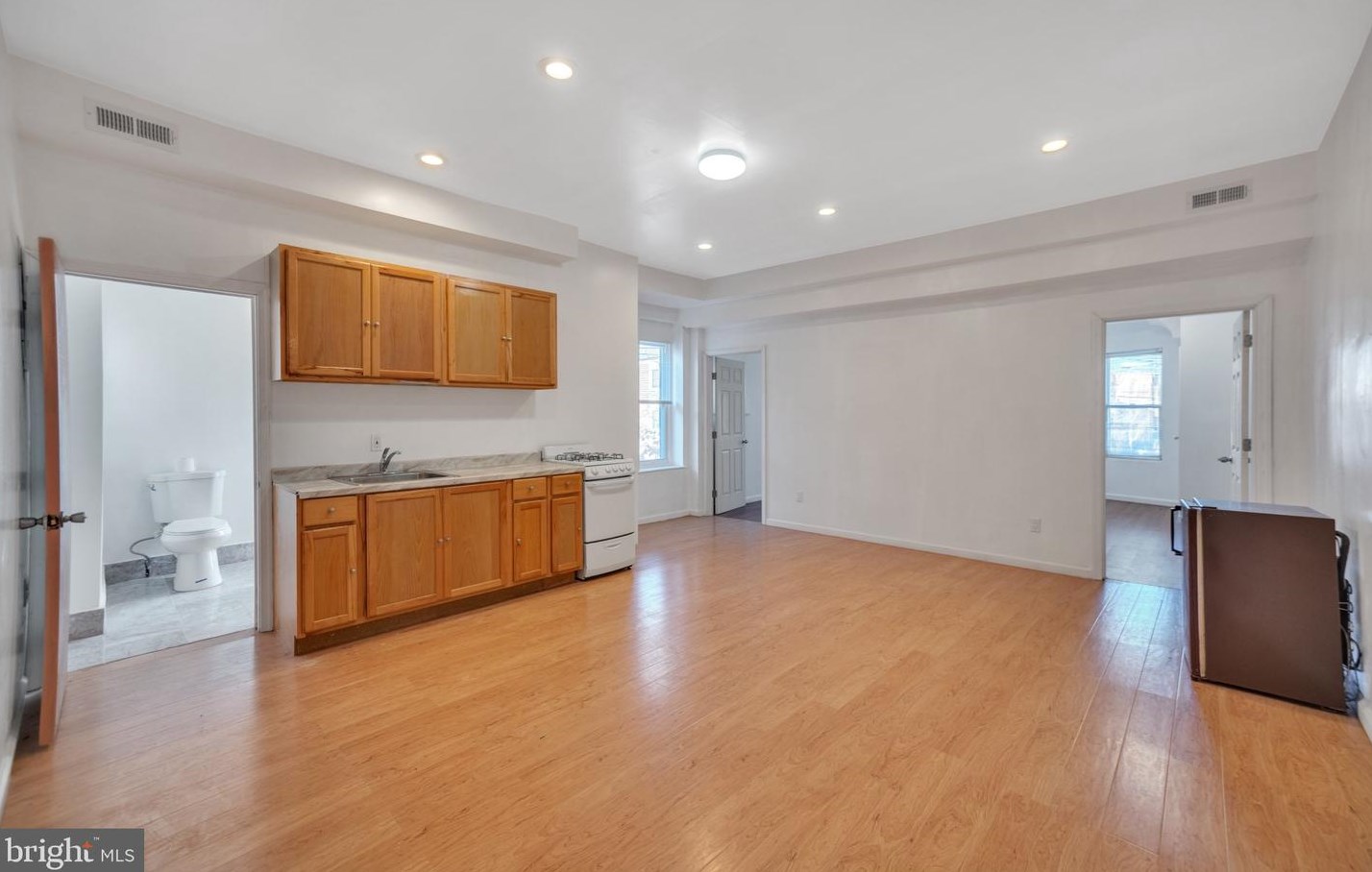 1420 Susquehanna Ave, Philadelphia PA  19121-1617 exterior