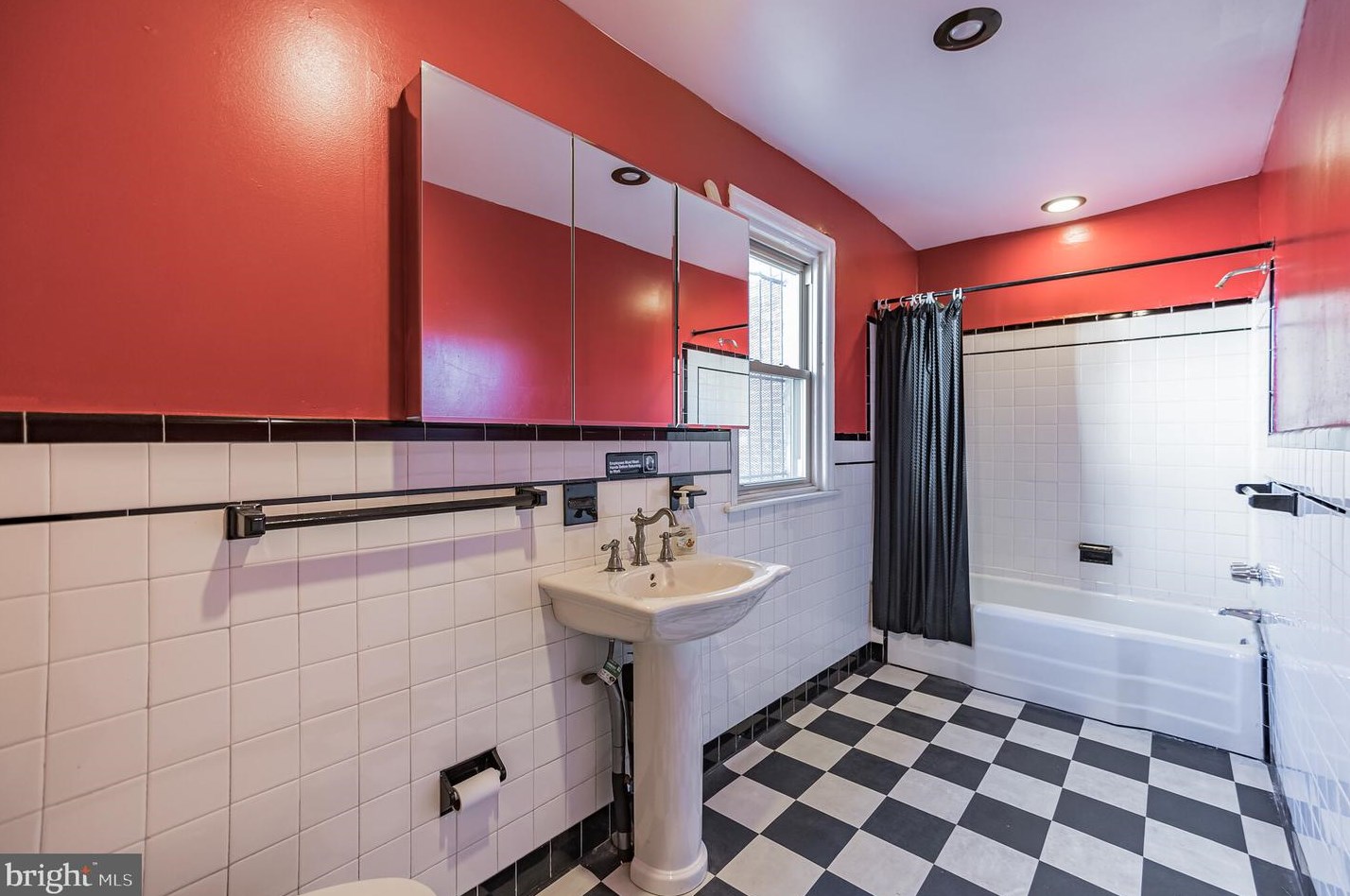 3528 Wharton St, Philadelphia PA 19146-3531 exterior