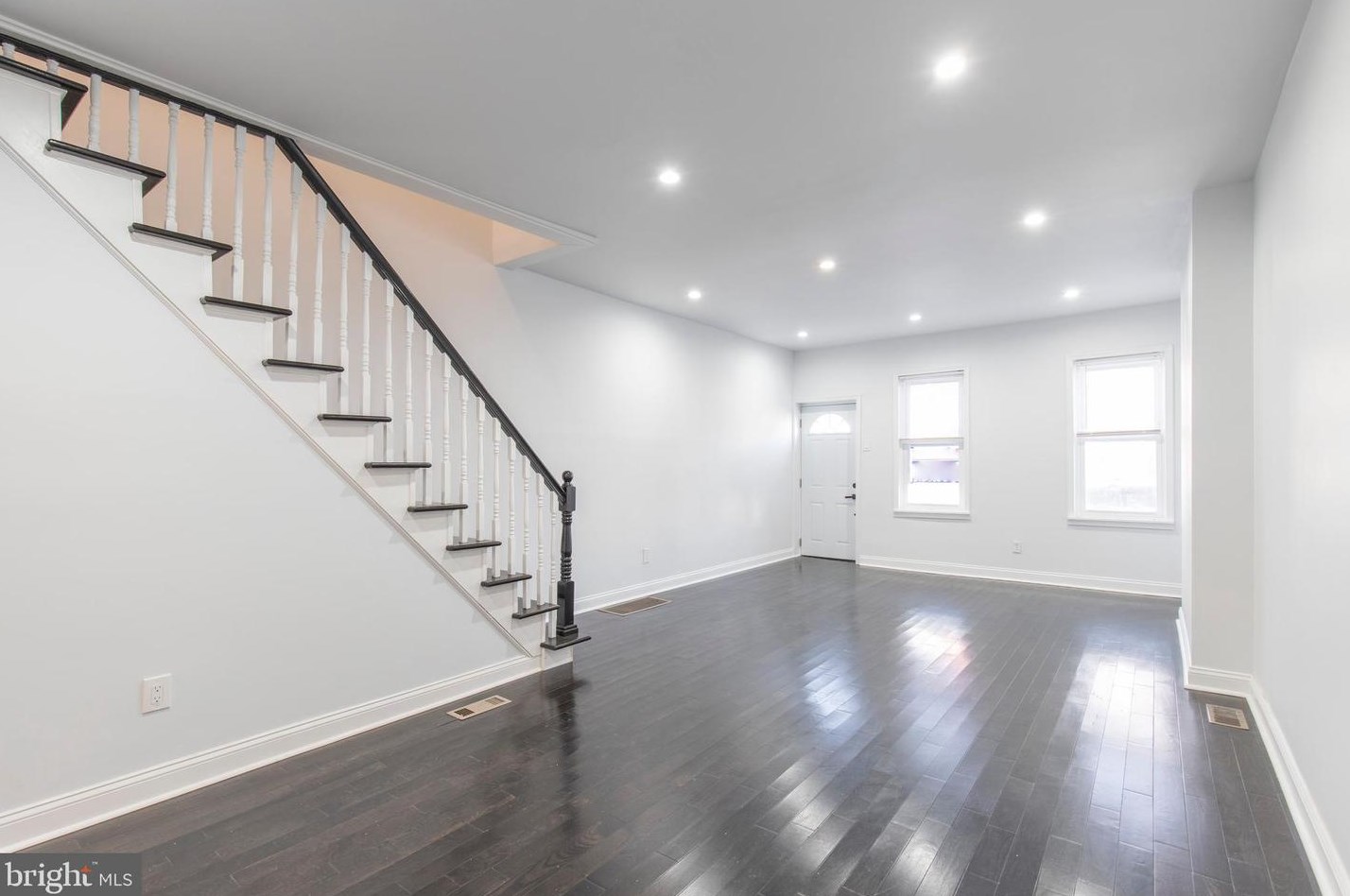 2627 Jasper St, Philadelphia PA  19125-1128 exterior