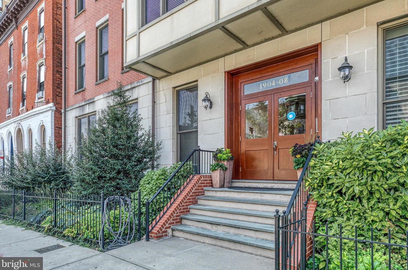 1904 Spring Garden St, Philadelphia PA  19130-4119 exterior