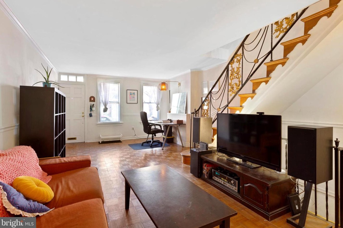 130 Fernon St, Philadelphia PA 19148-1217 exterior