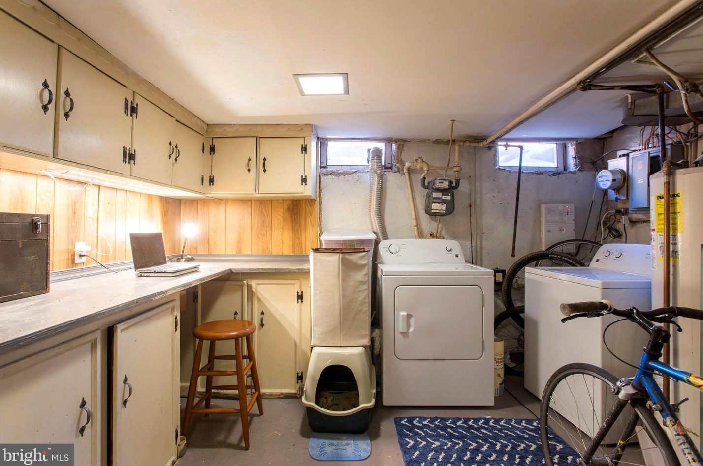 130 Fernon St, Philadelphia PA 19148-1217 exterior