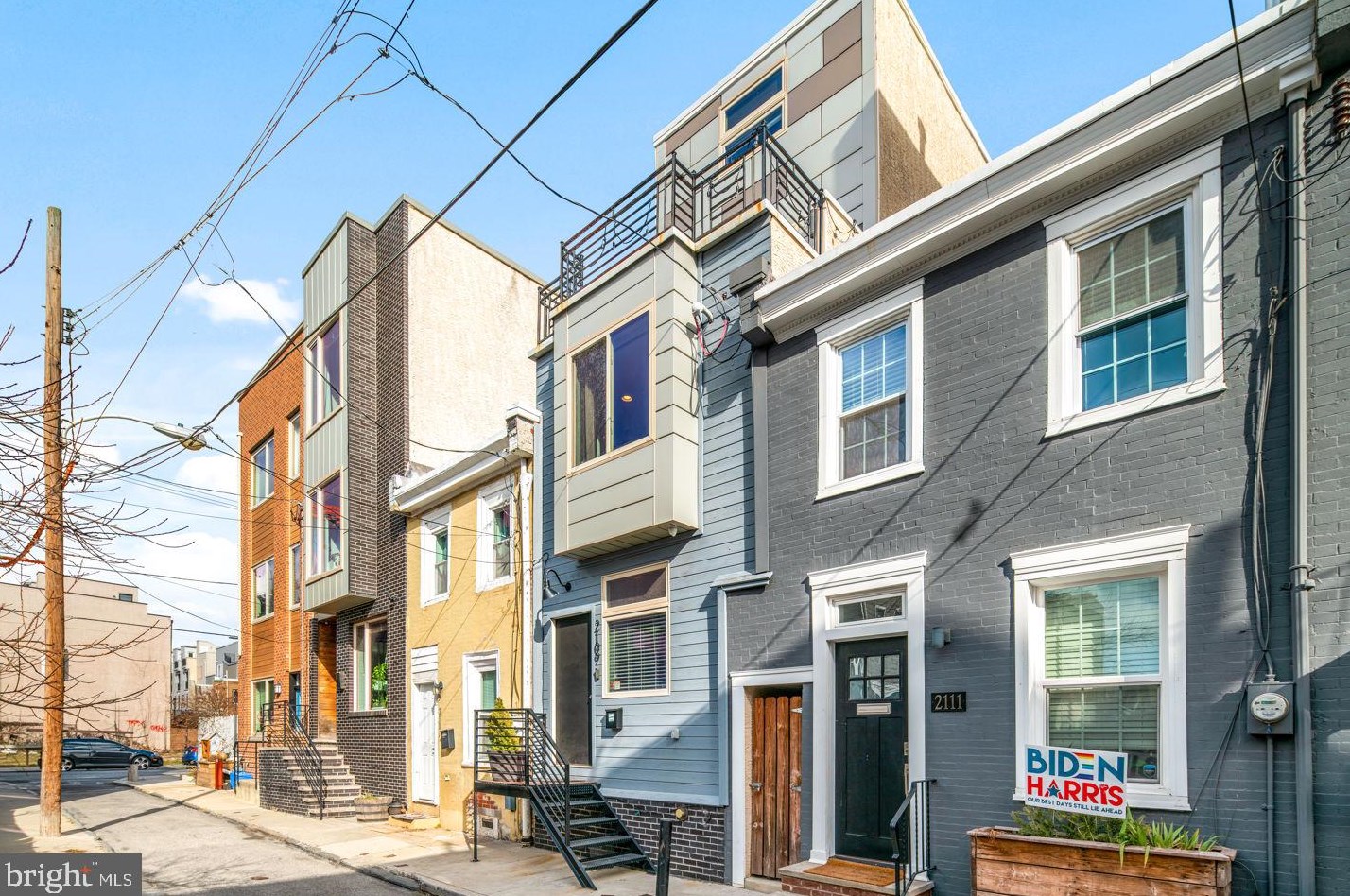 2109 Abigail St, Philadelphia PA 19125-1943 exterior