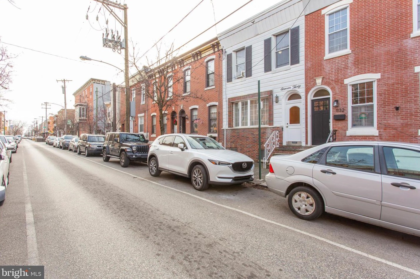 1130 Tasker St, Philadelphia PA  19148-1128 exterior
