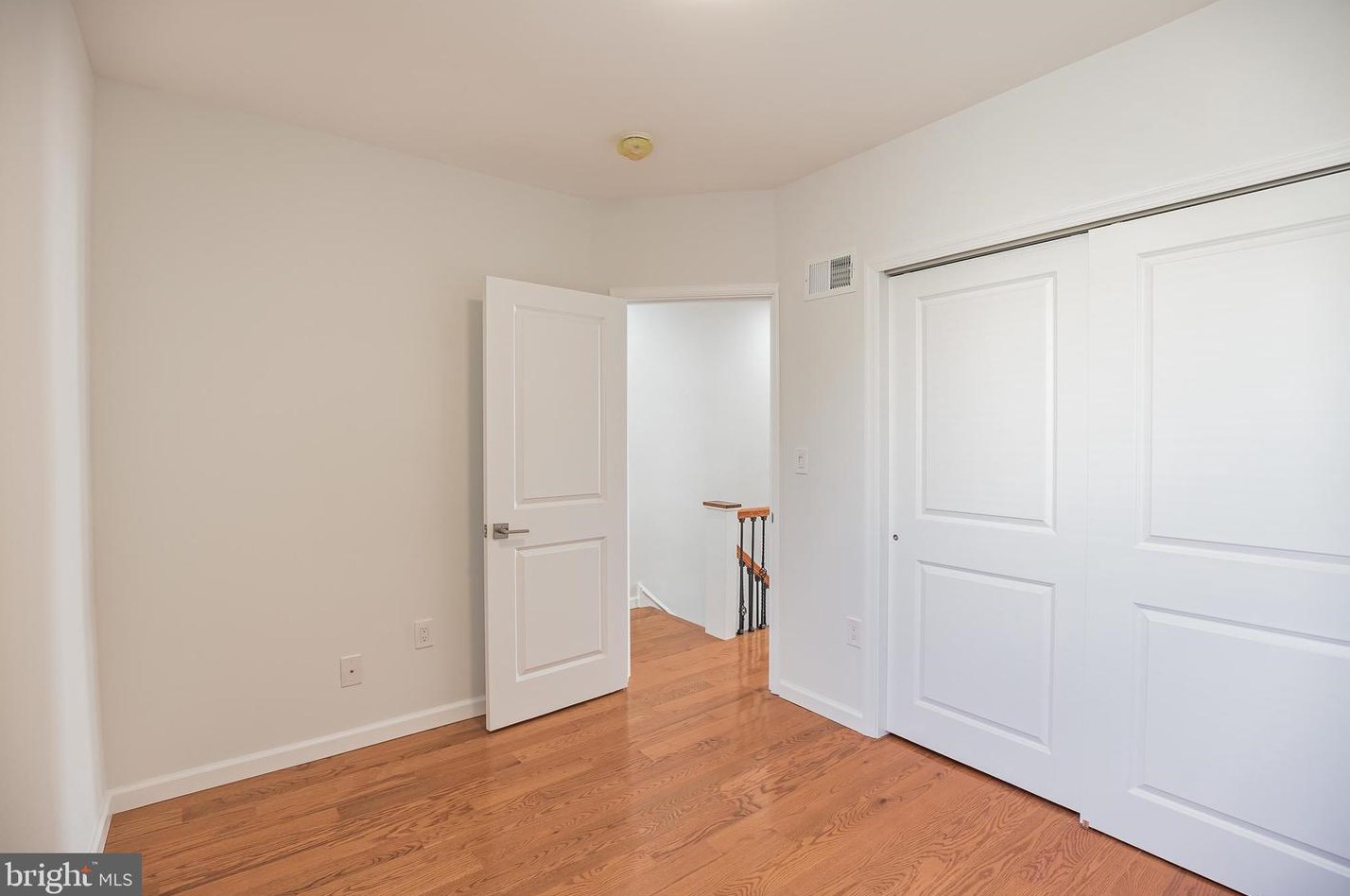 2557 Ann St, Philadelphia PA  19134-4939 exterior