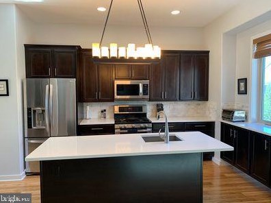 211 Roxborough Ave, Philadelphia PA 19128-5011 exterior