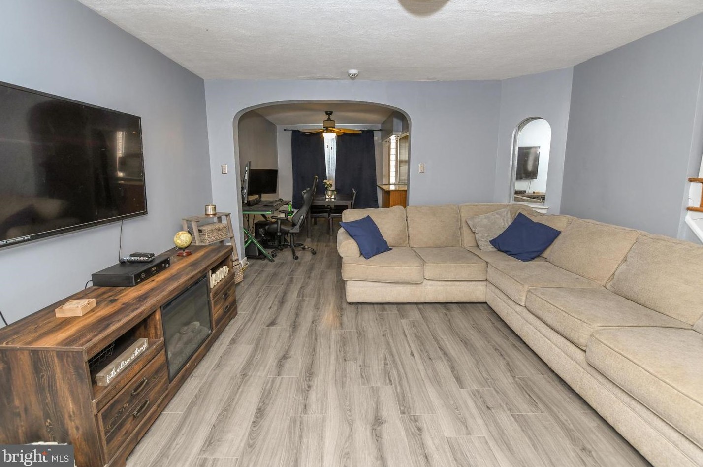 3414 Meridian St, Philadelphia PA 19136-3529 exterior