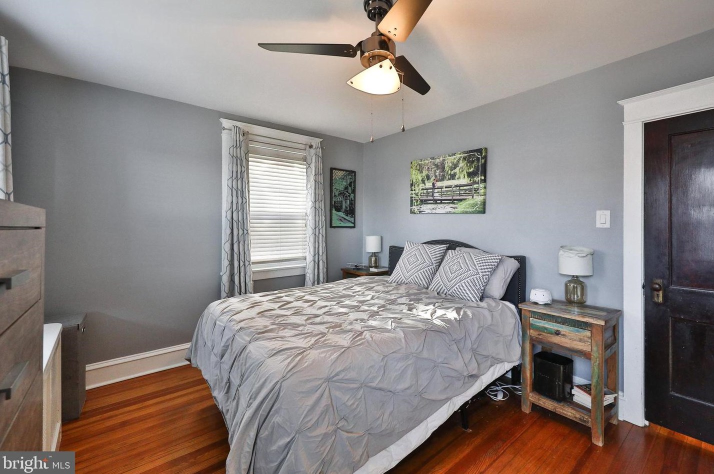 471 Shurs Ln, Philadelphia PA 19128-3505 exterior