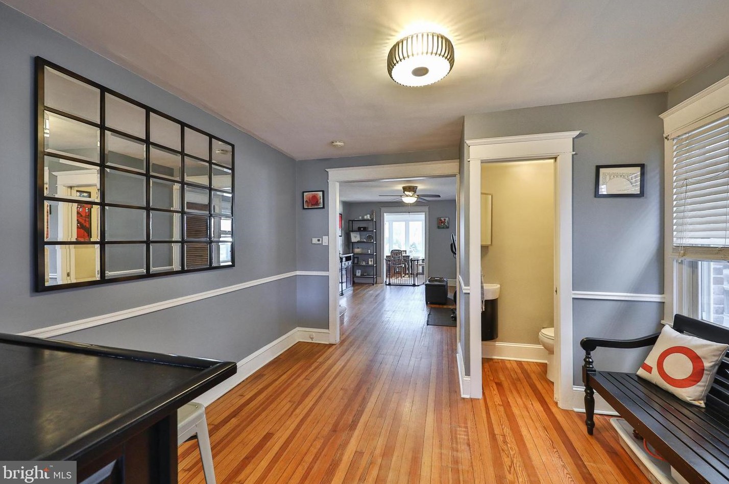 471 Shurs Ln, Philadelphia PA 19128-3505 exterior