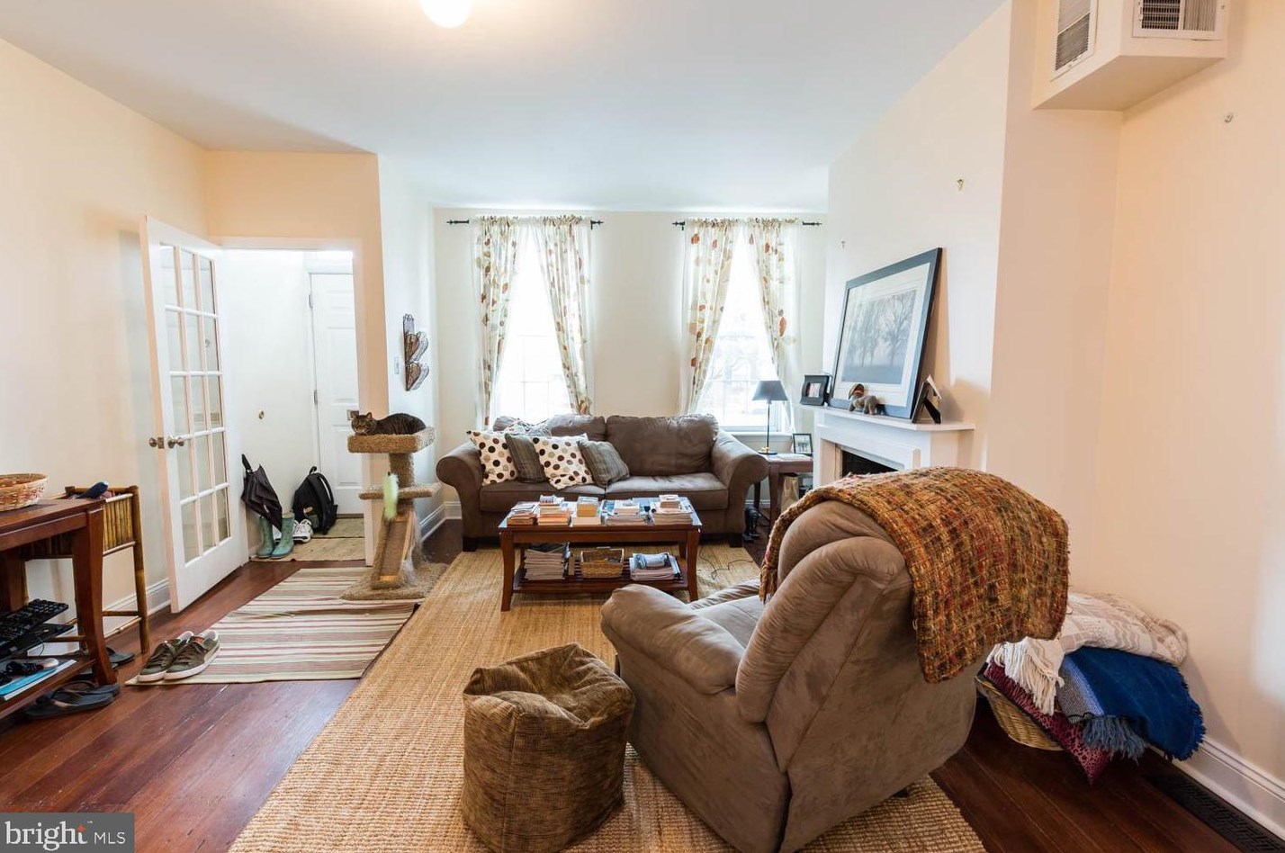 1110 Moyamensing Ave, Philadelphia PA  19147-5327 exterior