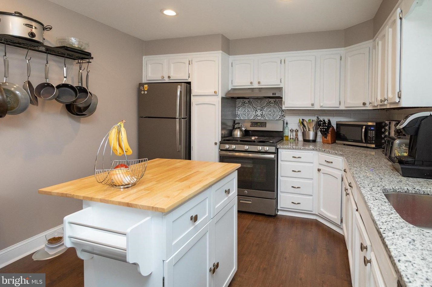 4306 Manayunk Ave, Philadelphia PA 19128-4929 exterior