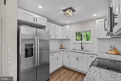 415 Canterbury Road, Bushkill, PA 18324 - Photo 9