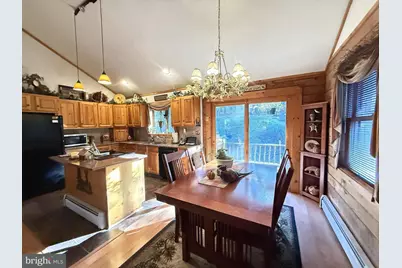 2119 Meadowlark Circle, Bushkill, PA 18324 - Photo 9