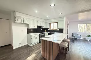 235 Stafford Dr, Bushkill, PA 18324 - Photo 5